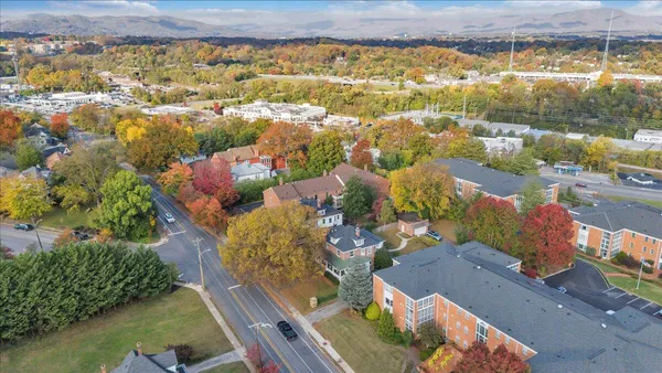 $334,999 | 2231 Broadway Avenue Southwest, Unit C, Roanoke, VA 24014