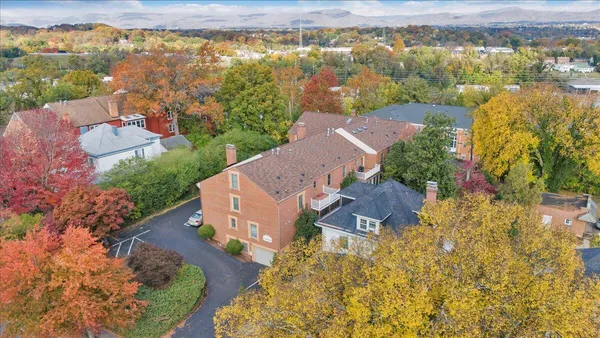 $334,999 | 2231 Broadway Avenue Southwest, Unit C, Roanoke, VA 24014