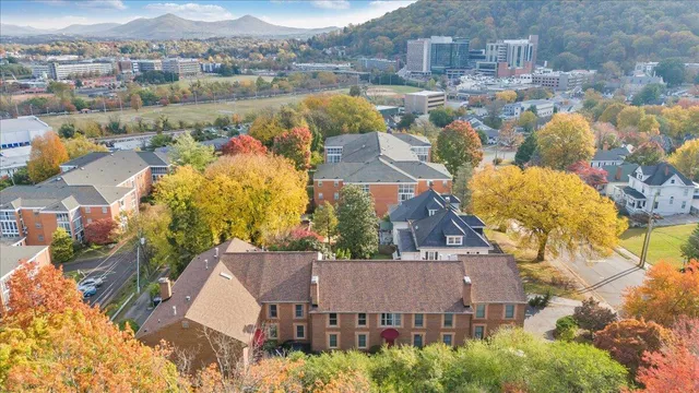 $339,999 | 2231 Broadway Avenue Southwest, Unit C, Roanoke, VA 24014