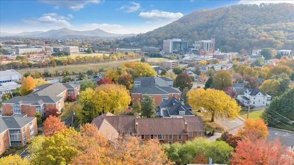 $334,999 | 2231 Broadway Avenue Southwest, Unit C, Roanoke, VA 24014