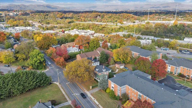 $339,999 | 2231 Broadway Avenue Southwest, Unit C, Roanoke, VA 24014