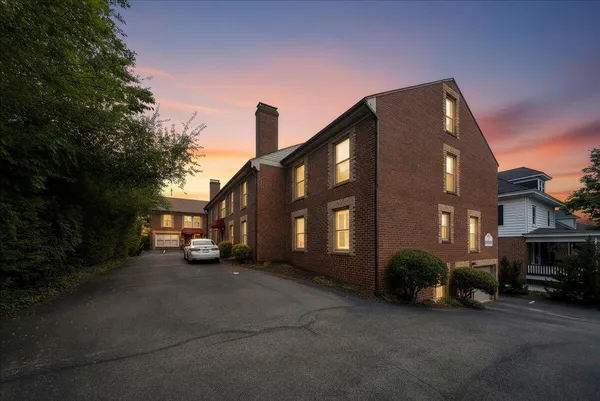 $334,999 | 2231 Broadway Avenue Southwest, Unit C, Roanoke, VA 24014