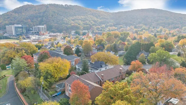 $339,999 | 2231 Broadway Avenue Southwest, Unit C, Roanoke, VA 24014