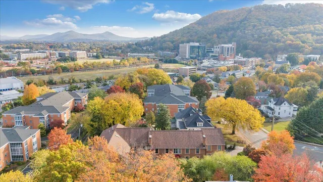 $339,999 | 2231 Broadway Avenue Southwest, Unit C, Roanoke, VA 24014