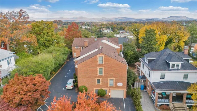 $339,999 | 2231 Broadway Avenue Southwest, Unit C, Roanoke, VA 24014