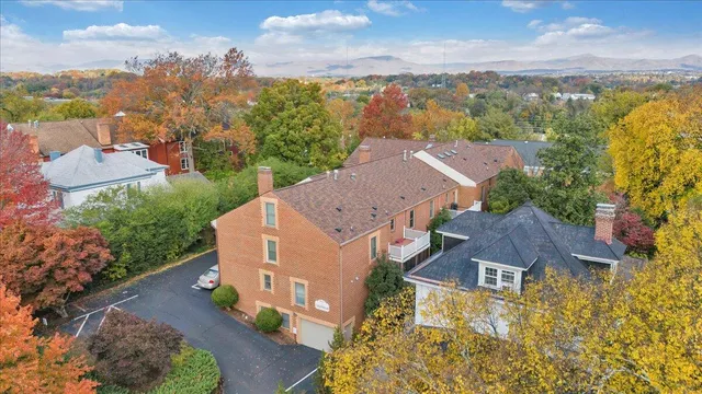 $339,999 | 2231 Broadway Avenue Southwest, Unit C, Roanoke, VA 24014