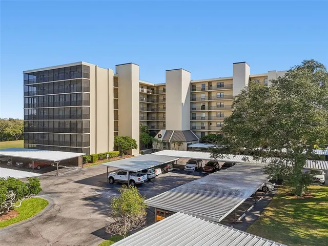 $279,000 | 3400 Cove Cay Drive, Unit 7H, Clearwater, FL 33760