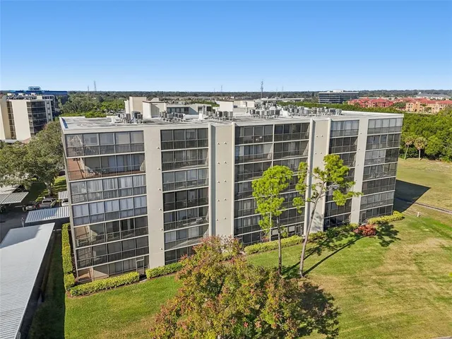 $279,000 | 3400 Cove Cay Drive, Unit 7H, Clearwater, FL 33760