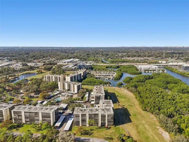 $279,000 | 3400 Cove Cay Drive, Unit 7H, Clearwater, FL 33760