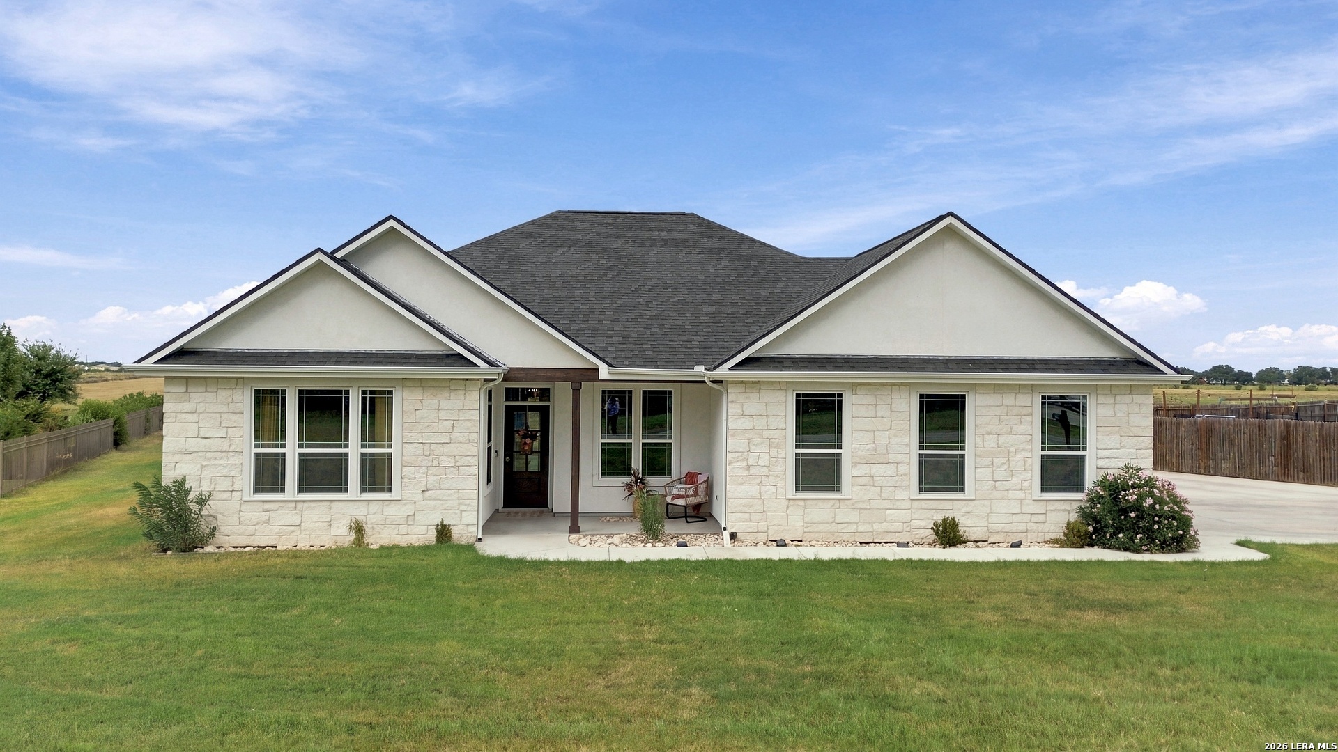 192 Kimbrough Road Seguin, TX 78155 - Photo 3 of 44 Gallery Image 3