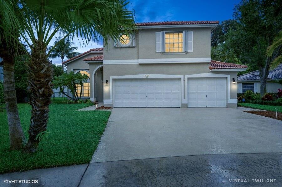 140 West Lee Road Delray Beach, FL 33445 - Photo 2 of 37 Front