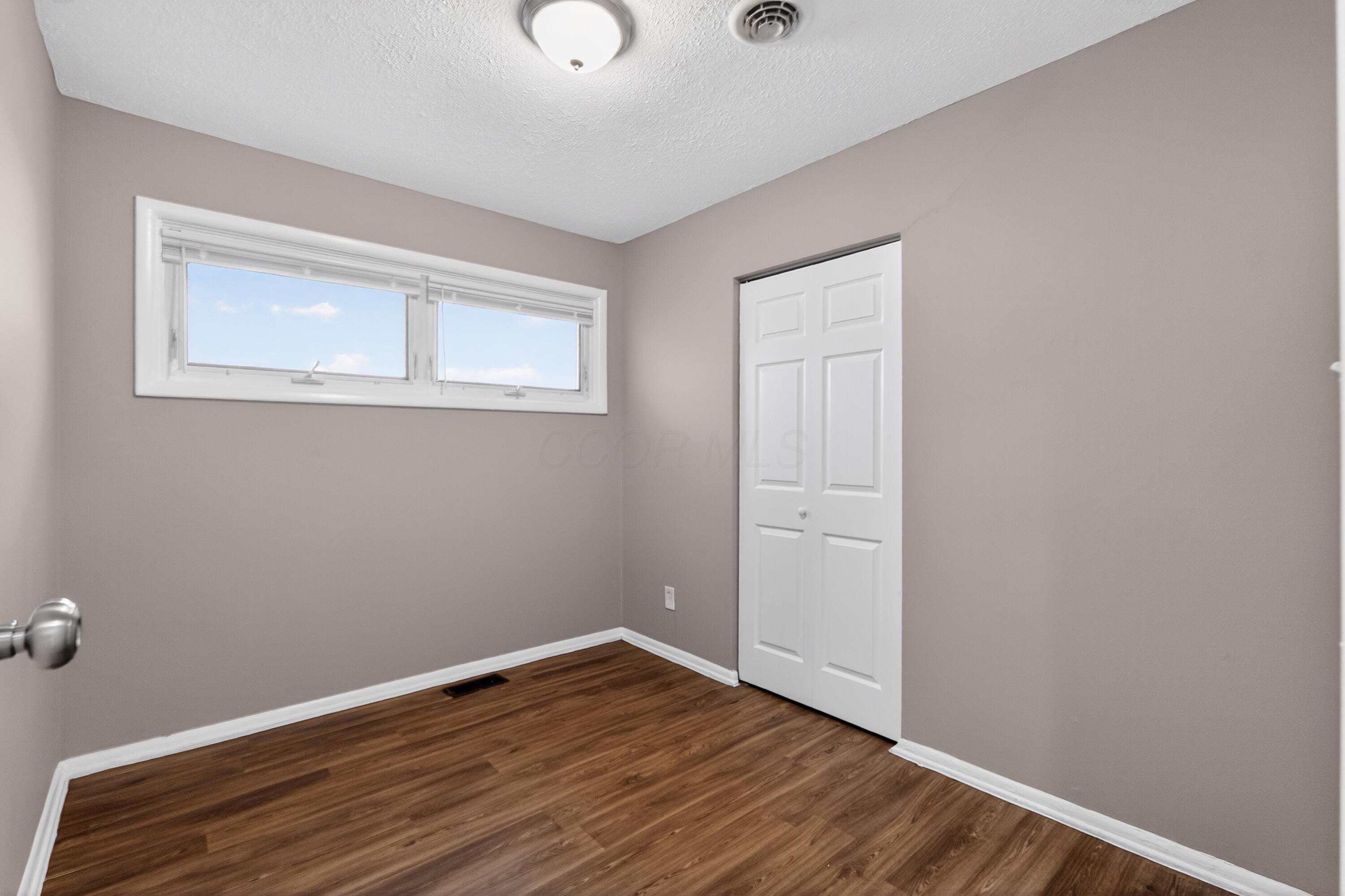 1572 Northridge Road Columbus, OH 43224 - Photo 26 of 32