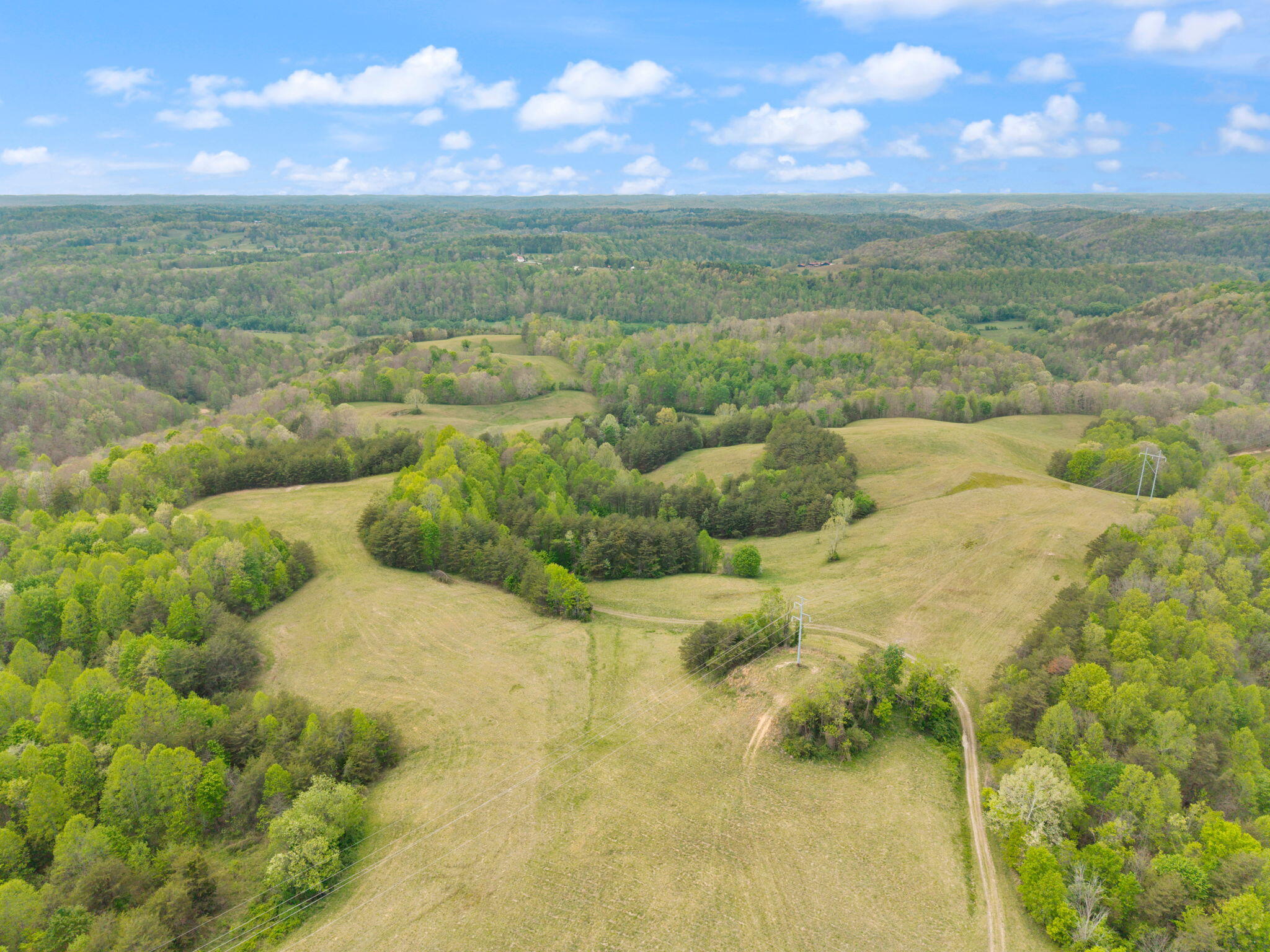 371 Big Branch Road Beattyville, KY 41311 - Photo 12 of 52 42-web-or-mls-DJI_20260416165924_0144_D