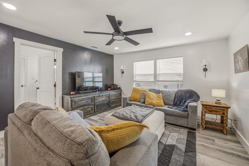 412 North Kirk Street Hico, TX 76457 - Photo 17 of 25 a living room with furniture and a flat screen tv