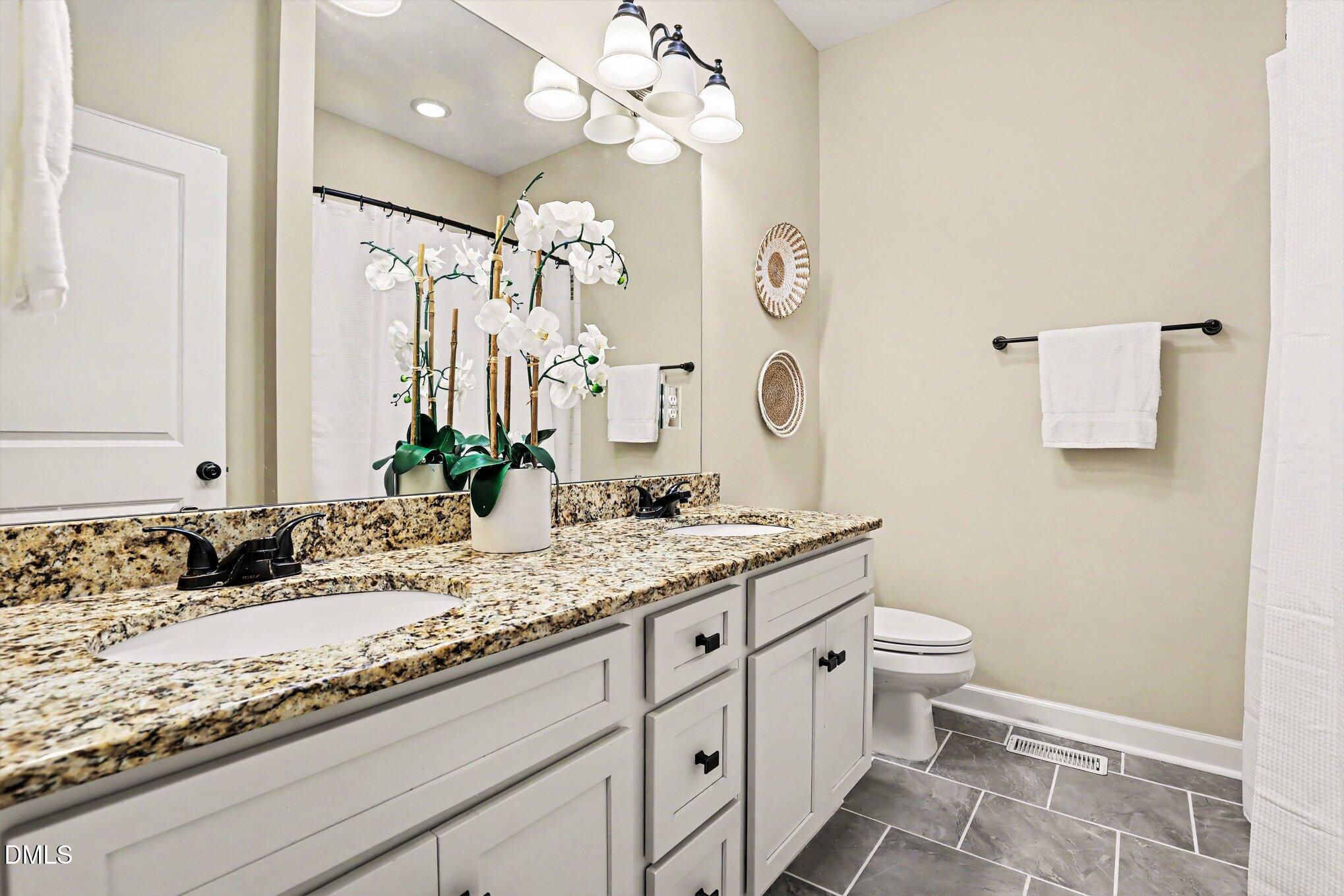 1136 South State Street Raleigh, NC 27601 - Photo 19 of 29 021_file_6370