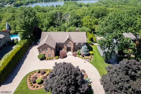 $1,450,000 | 10 Pinnacle Point, Randolph, NJ 07869