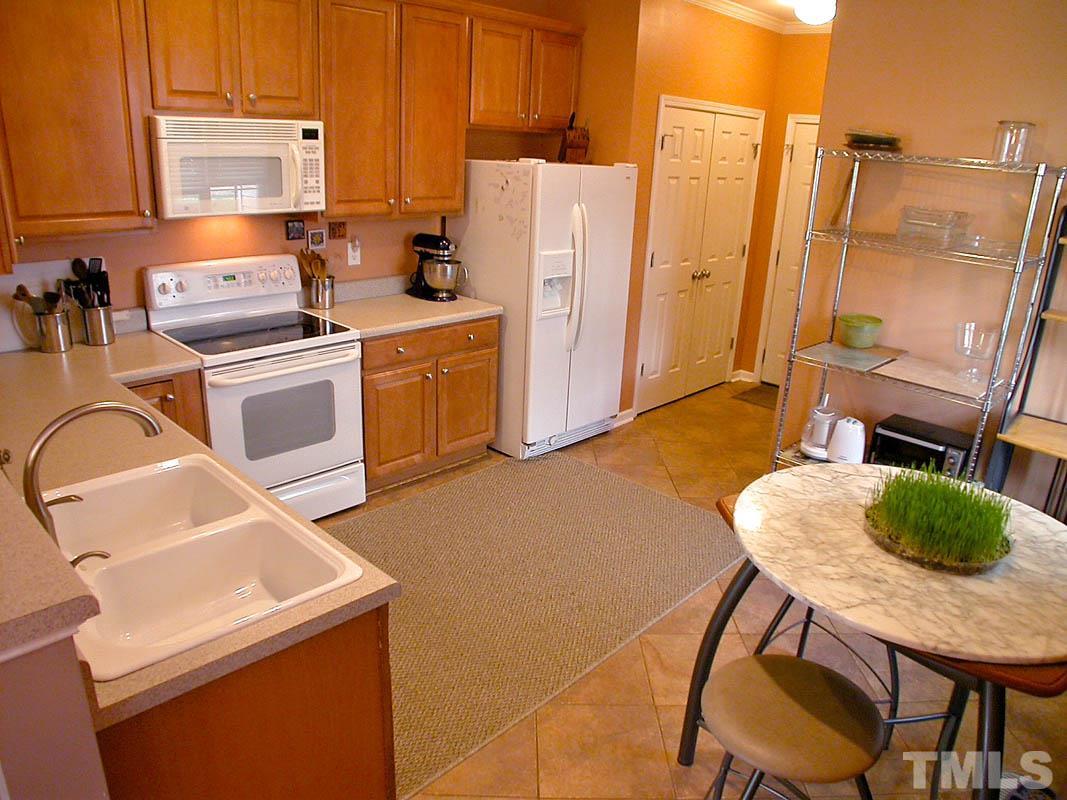 2632 Forest Shadows Lane Raleigh, NC 27614 - Photo 9 of 24 Gallery Image 9