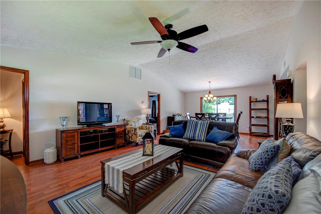 3776 Southeast Middle Street Stuart, FL 34997 - Photo 12 of 26 Gallery Image 12
