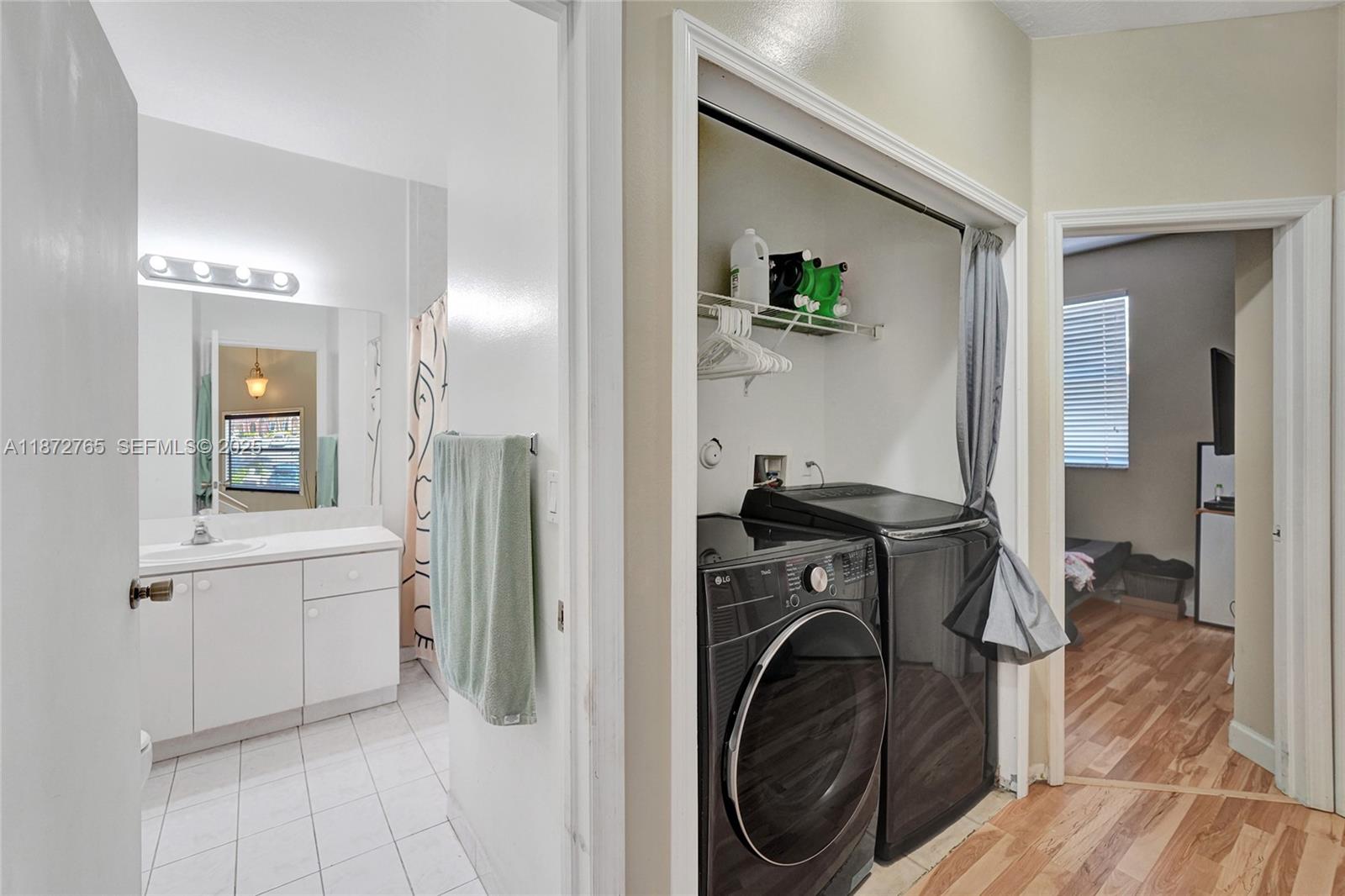 603 Southwest 107th Avenue, Unit 1701 Pembroke Pines, FL 33025 - Photo 25 of 41