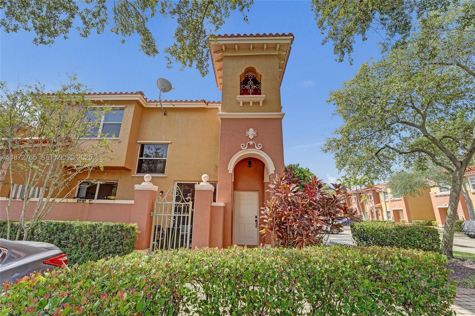 603 Southwest 107th Avenue, Unit 1701 Pembroke Pines, FL 33025 - Photo 3 of 41