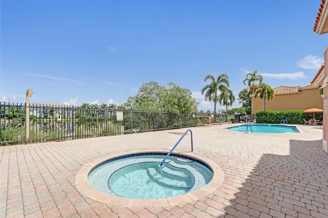 $385,000 | 603 Southwest 107th Avenue, Unit 1701, Pembroke Pines, FL 33025