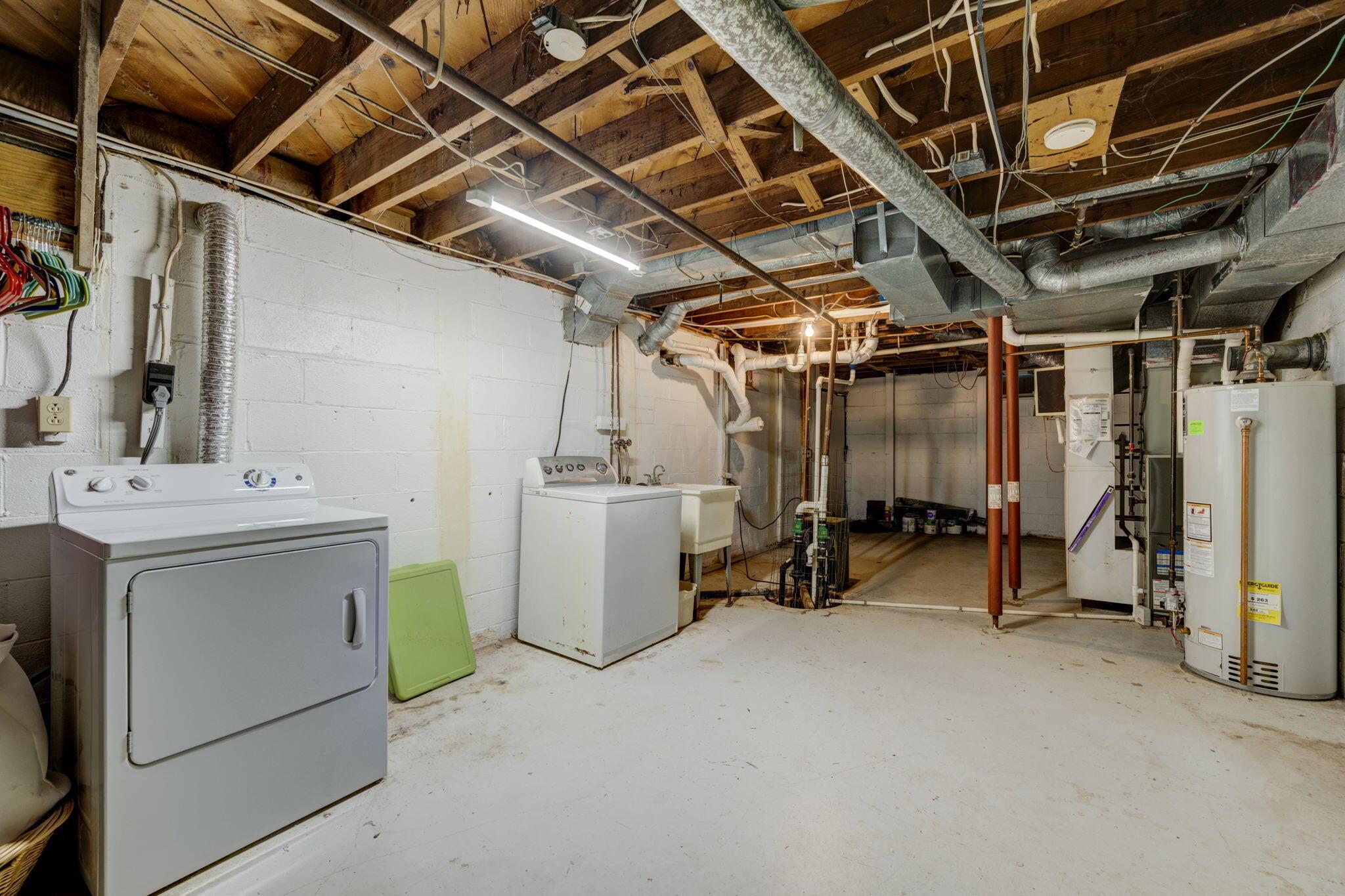 7385 Lee Road Westerville, OH 43081 - Photo 31 of 48 Basement