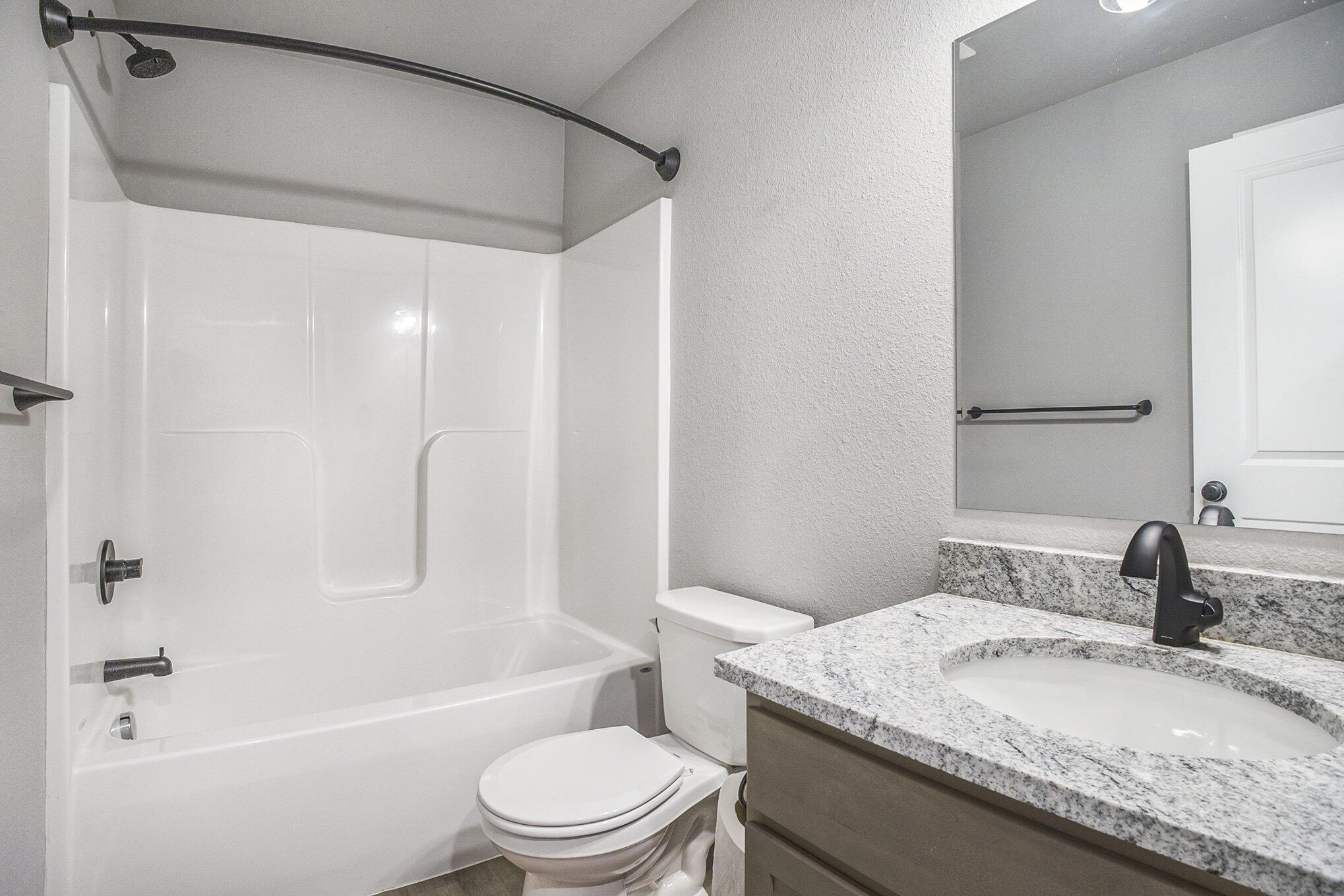 17539 Beechwood Lane Spring Lake, MI 49456 - Photo 17 of 25 017_file_194