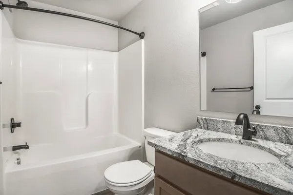 $344,990 | 17539 Beechwood Lane, Spring Lake, MI 49456