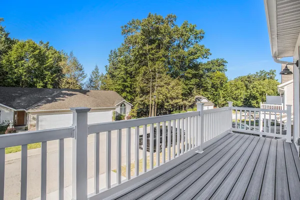 $344,990 | 17539 Beechwood Lane, Spring Lake, MI 49456