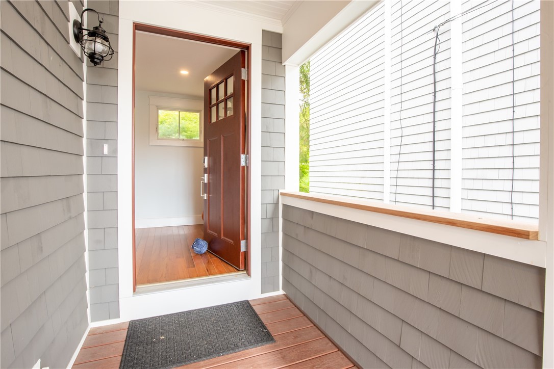 5 Gillies Court Newport, RI 02840 - Photo 2 of 26