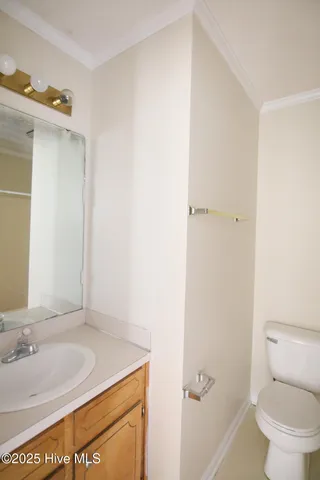 $1,100 | 3826 Sterling Pointe Drive, Unit N10, Winterville, NC 28590