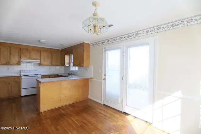 $1,100 | 3826 Sterling Pointe Drive, Unit N10, Winterville, NC 28590