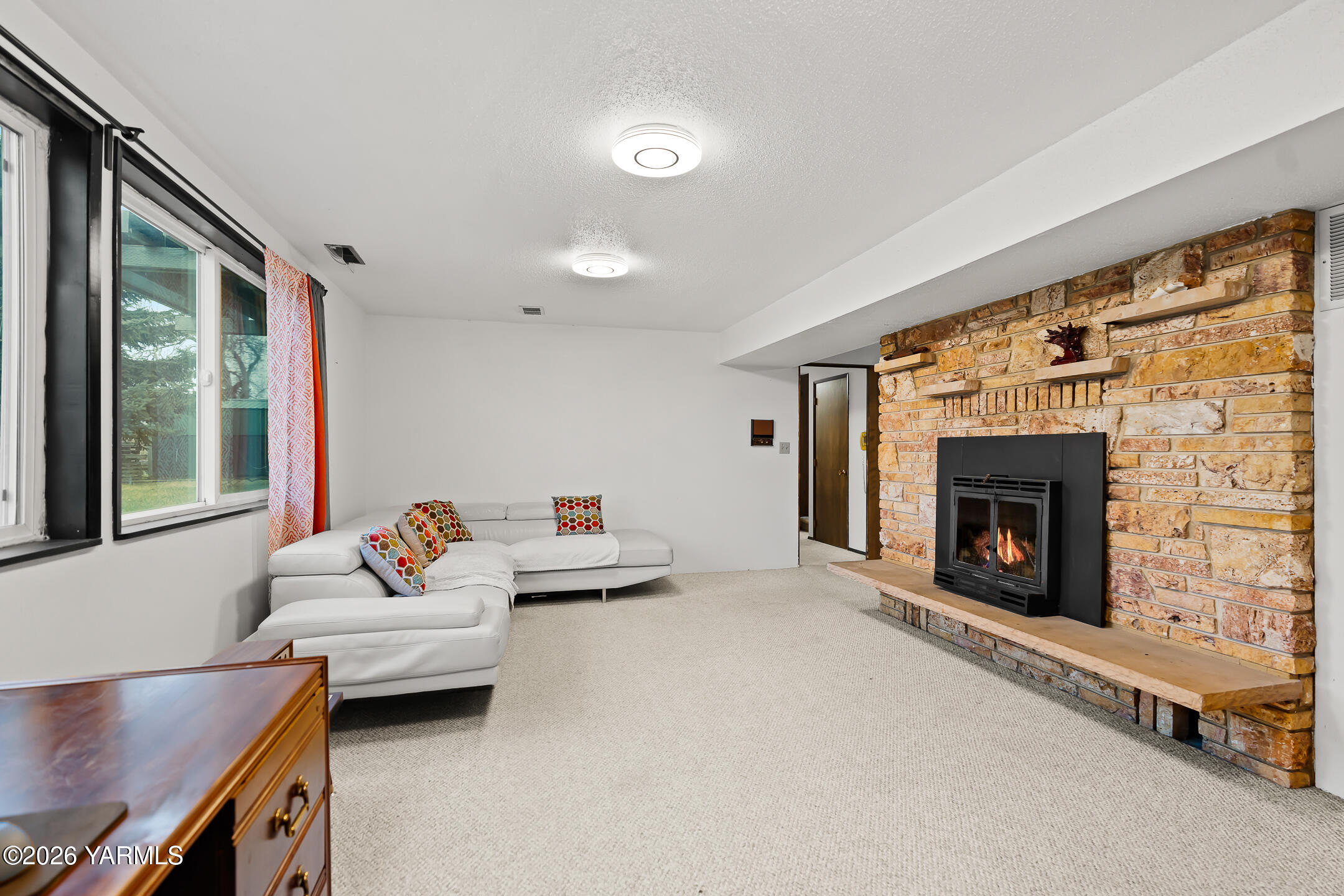 3504 Marks Road Yakima, WA 98903 - Photo 5 of 27 16 Downstairs Living Space