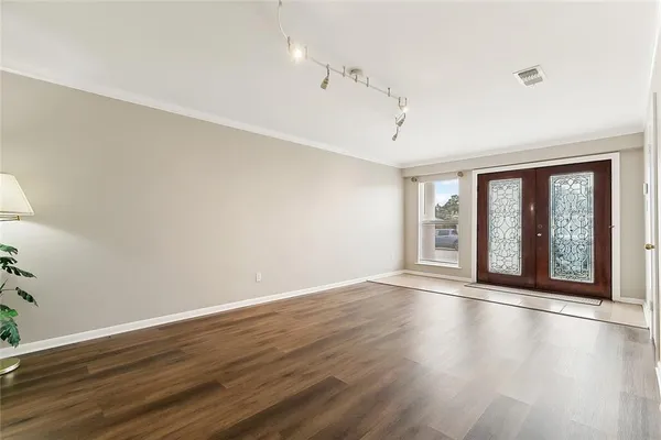 $344,500 | 1713 Vegas Drive, Metairie, LA 70003