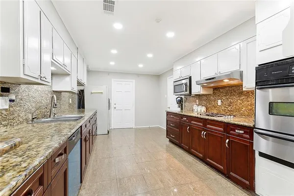 $344,500 | 1713 Vegas Drive, Metairie, LA 70003