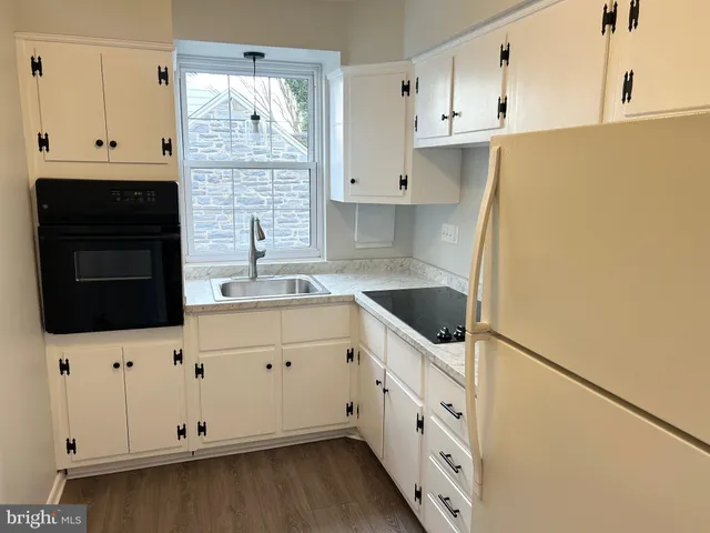 $1,800 | 1223 Drexel Avenue, Unit B, Drexel Hill, PA 19026