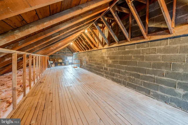 $1,800 | 1223 Drexel Avenue, Unit B, Drexel Hill, PA 19026