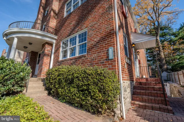 $1,800 | 1223 Drexel Avenue, Unit B, Drexel Hill, PA 19026