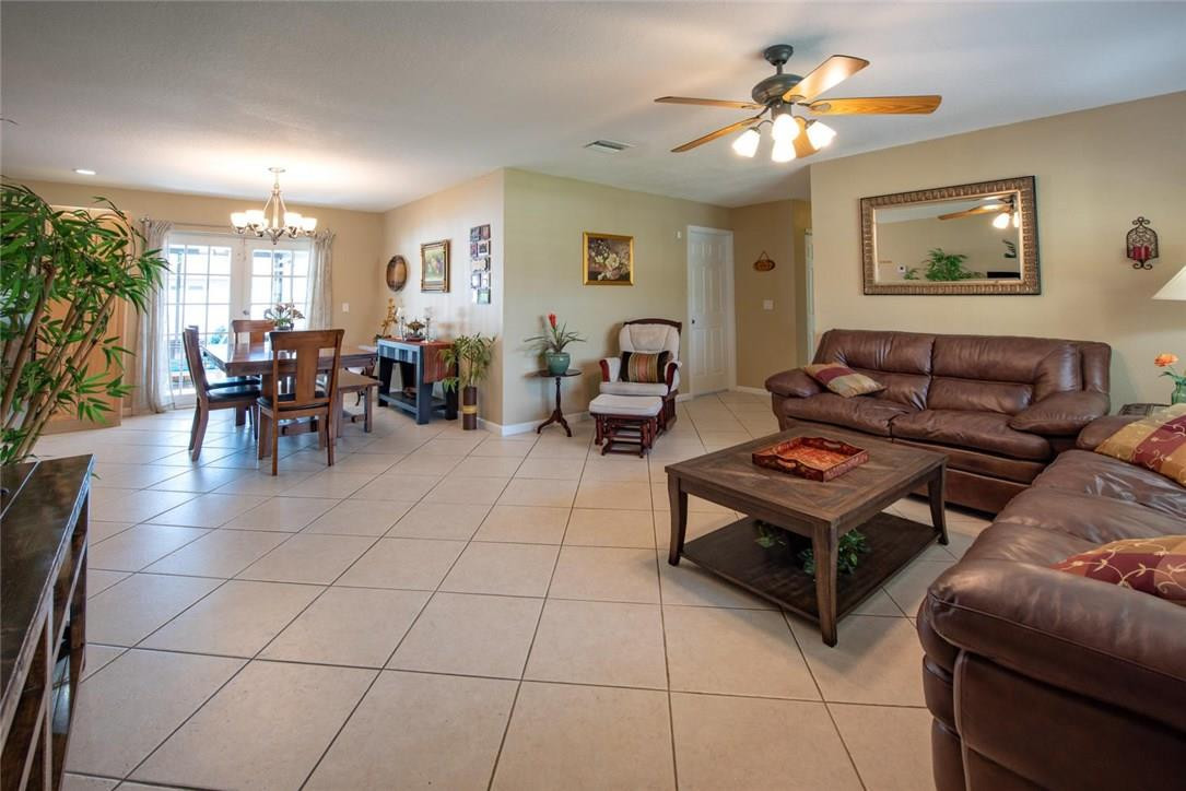 11155 Landsman Street Boca Raton, FL 33428 - Photo 4 of 26 Photo 4