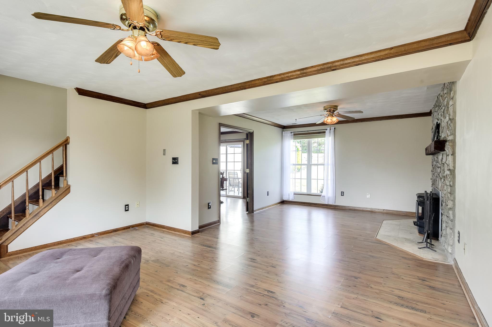 21613 Mt Lena Road Boonsboro, MD 21713 - Photo 18 of 39 Family room w/ceiling fan & hardwood floors.