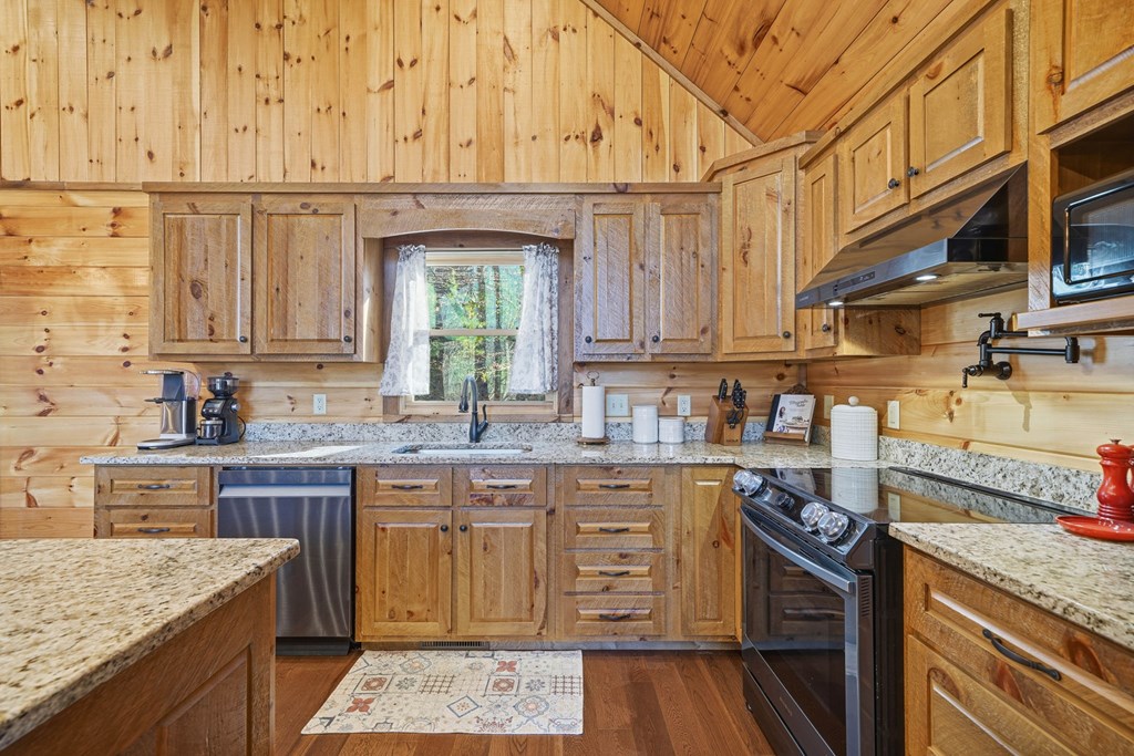 175 Stuart Drive Mineral Bluff, GA 30559 - Photo 15 of 45