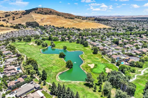 $729,900 | 1315 Fullerton Drive, Fairfield, CA 94533