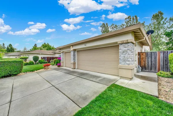 $729,900 | 1315 Fullerton Drive, Fairfield, CA 94533