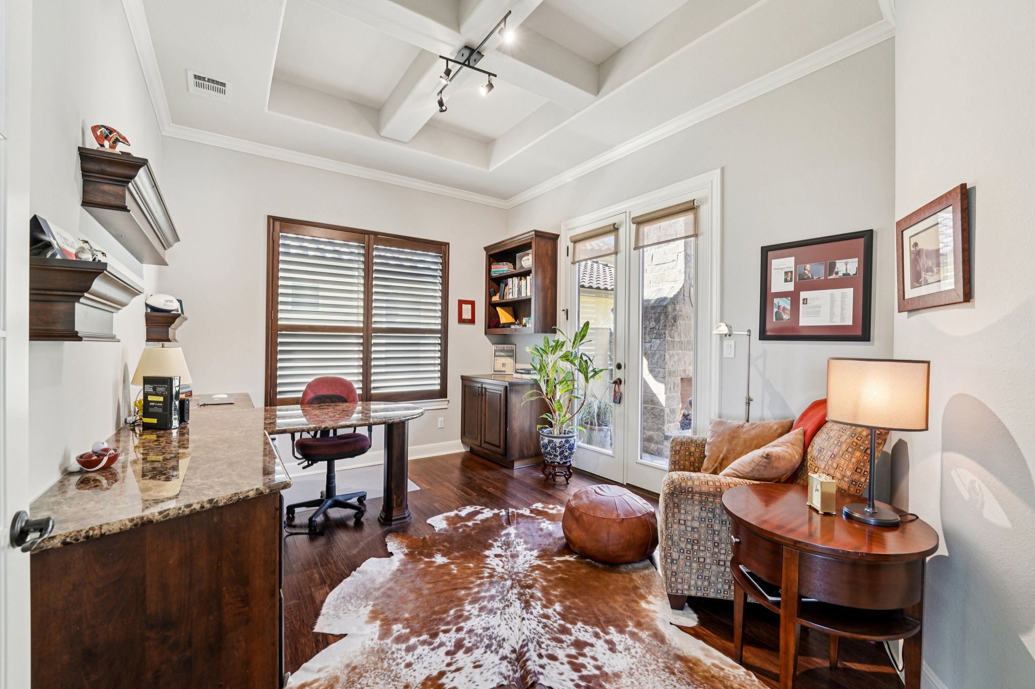 11613 Shadestone Terrace Austin, TX 78732 - Photo 17 of 35 a living room with furniture a rug and a window