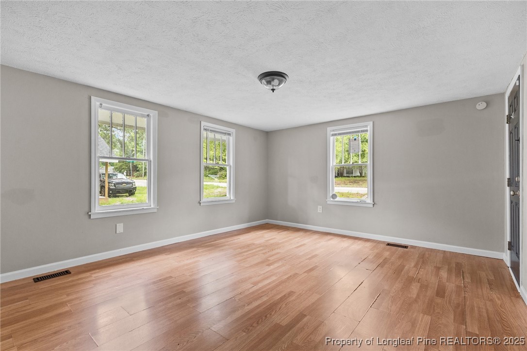 1215 Camden Road Fayetteville, NC 28306 - Photo 8 of 32 Gallery Image 8