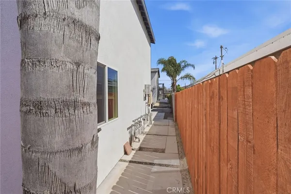 $1,769,999 | 6532 Johnson, Long Beach, CA 90805