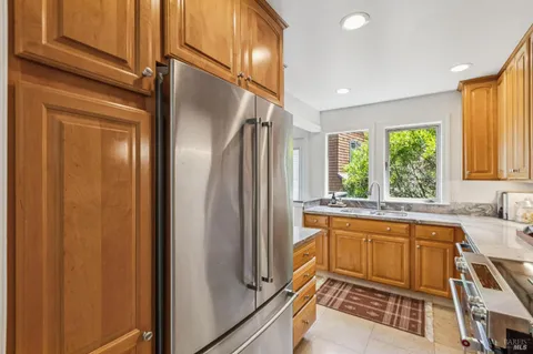 $1,300,000 | 220 Donahue Street, Sausalito, CA 94965