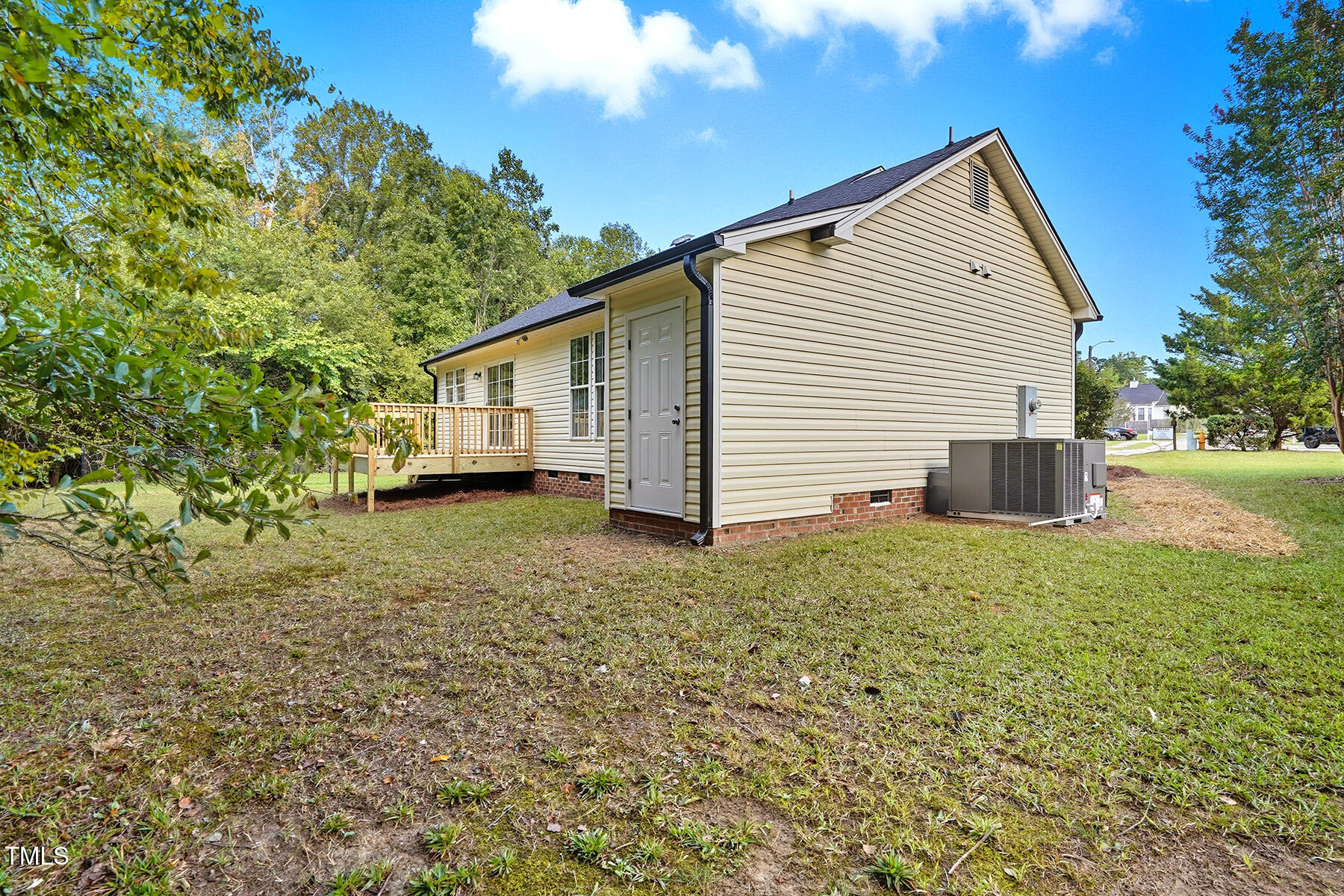 5520 Oregon Landing Place Raleigh, NC 27610 - Photo 29 of 30 Back of House