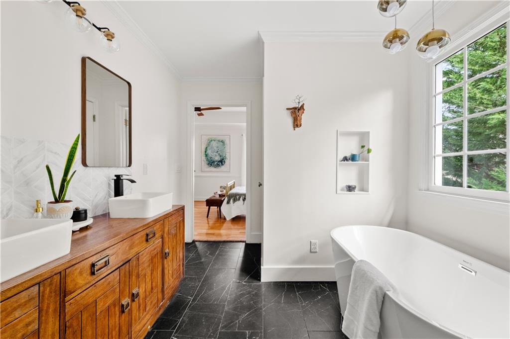 536 Oakview Road Decatur, GA 30030 - Photo 27 of 52