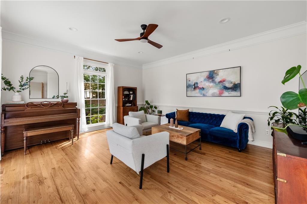 536 Oakview Road Decatur, GA 30030 - Photo 5 of 52